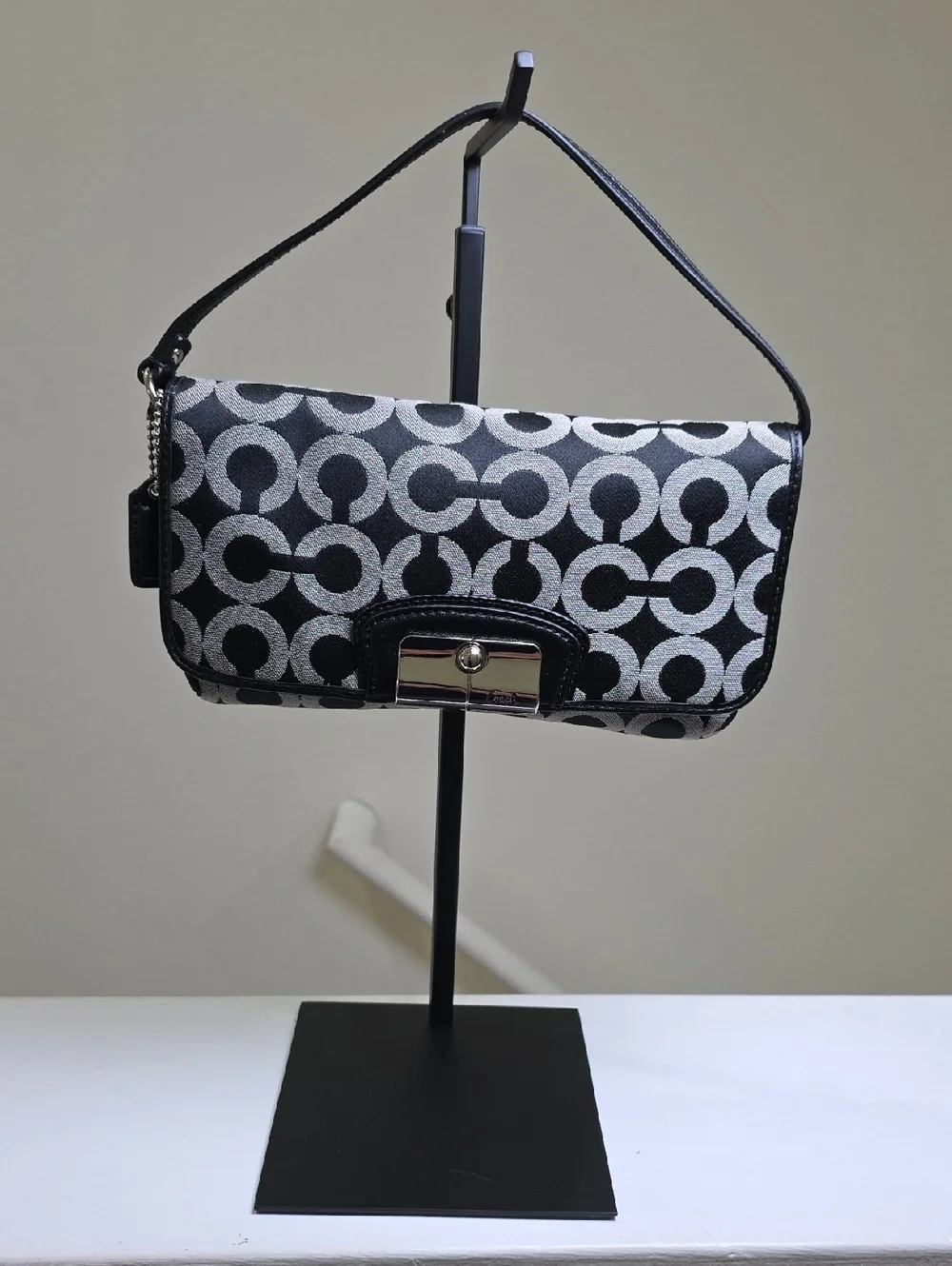 COACH Kristin OP Art Large Signature Print Wristlet/MiniBag Grey/Black New - Picture 11 of 12